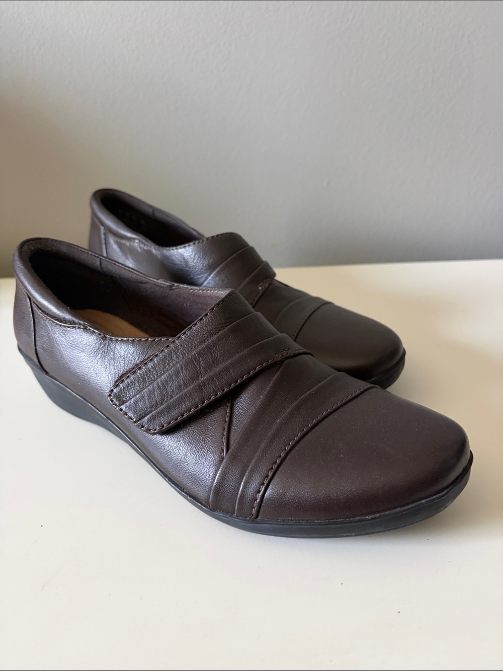 Clarks Women's Dark Brown Leather Slip-On Loafers
